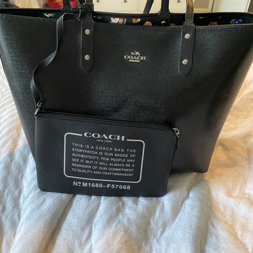 Coach City Reversible Tote With Wristlet